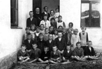 Žáci české školy v Rýdrovicích, 30. léta 20. stol.