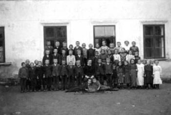 Žáci heřmanické školy, 1909